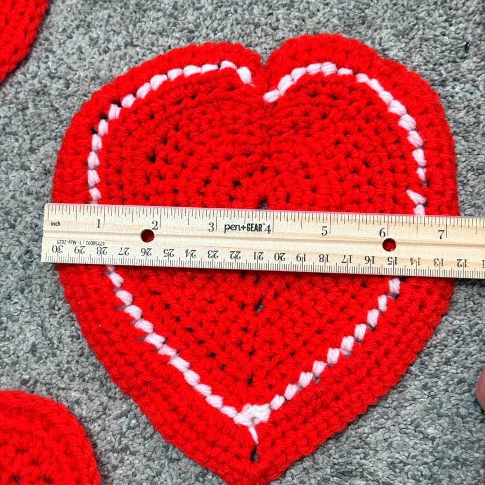 Handmade Heart Crochet Coasters Table Centerpiece Red White 5 Piece Yarn Set